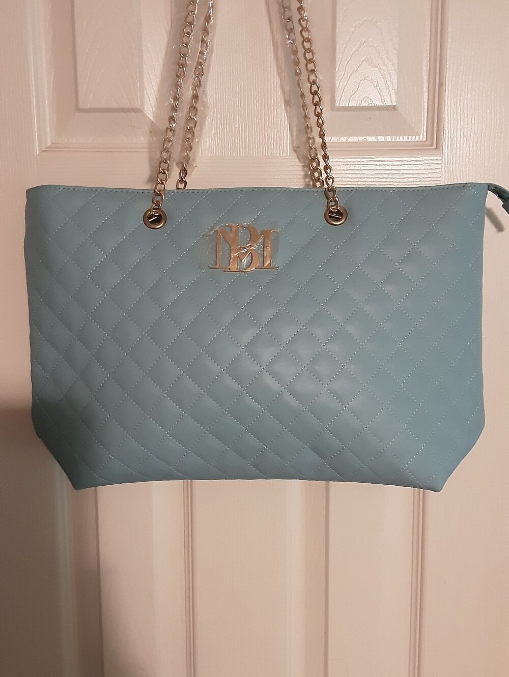 Bagley Mischka Quilted Light Blue Tote Bag with Gold Chain Handles - Picture 5 of 12